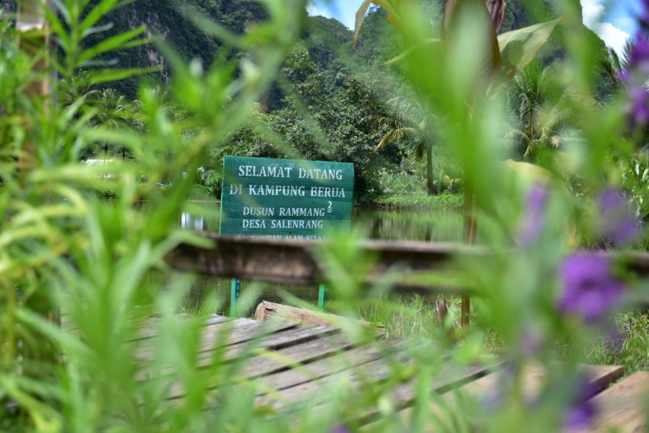 Гостевой дом Kampoeng Karst Rammang Rammang Kasijala Экстерьер фото