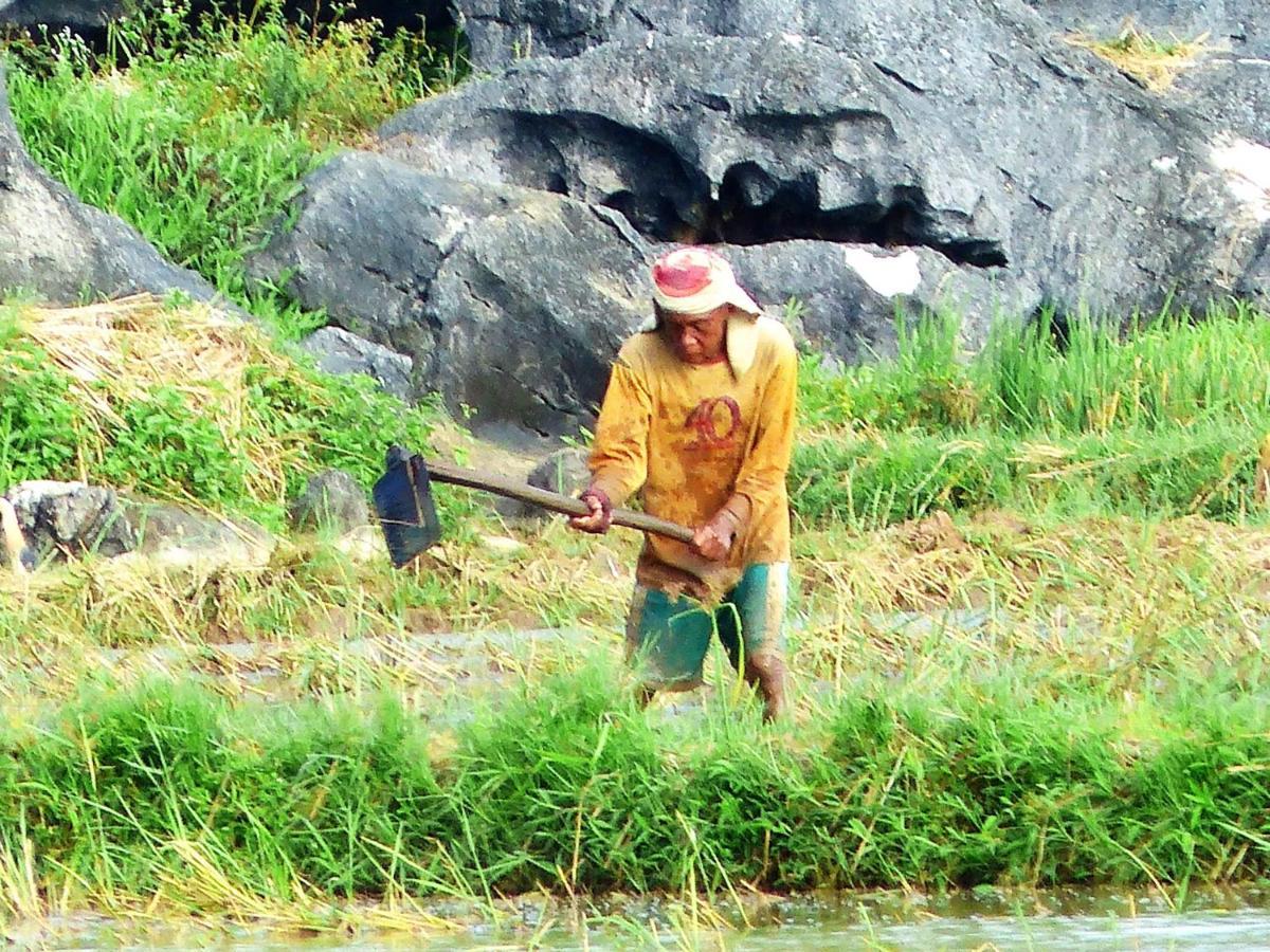 Гостевой дом Kampoeng Karst Rammang Rammang Kasijala Экстерьер фото