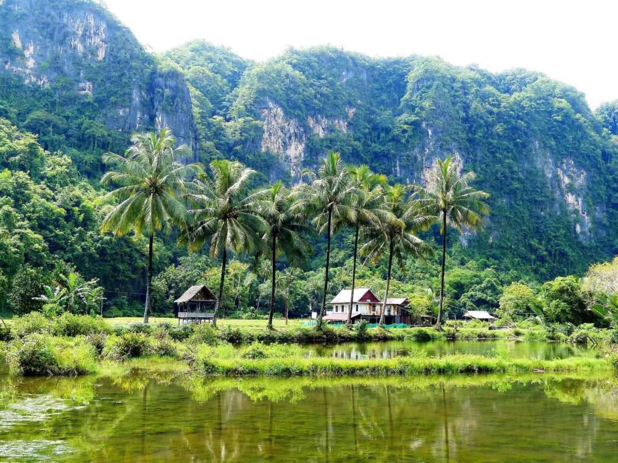 Гостевой дом Kampoeng Karst Rammang Rammang Kasijala Экстерьер фото